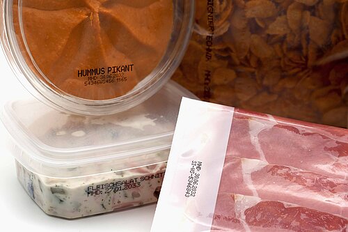 Lebensmittelverpackungen mit aufgedrucktem Haltbarkeitsdatum