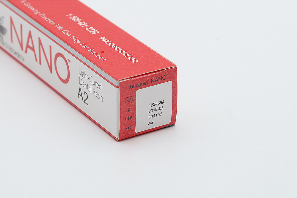 Kartons und Faltschachteln kennzeichnen: medizinische Verpackung mit aufgedrucktem Code