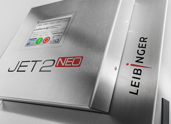 Nahaufnahme des Touchdisplays und Logos am Leibinger JET 2 neo Industriedrucker